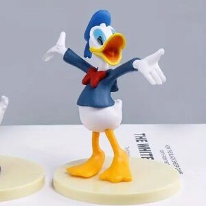 🌟Pick Any 2/$14 Sale Donald Figurine